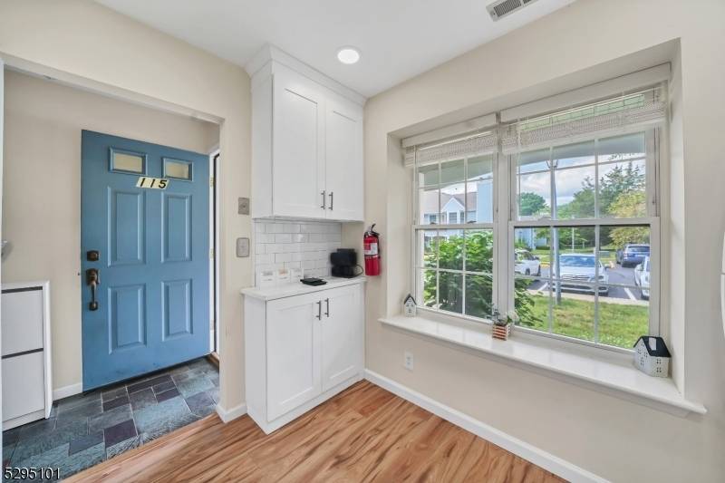 115 Wycombe Pl, Franklin Twp., NJ 08873