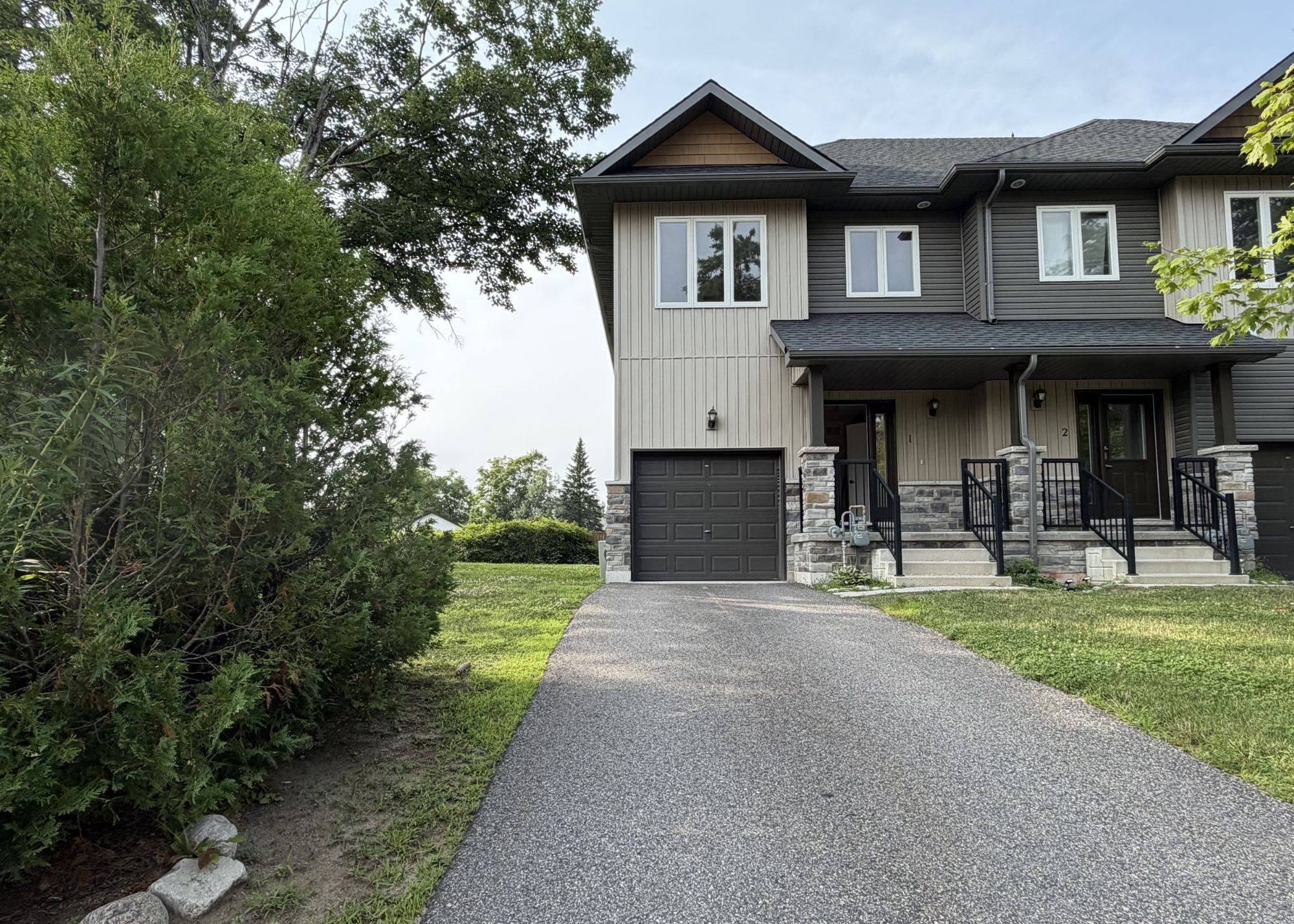 393 Manitoba ST N #1, Bracebridge, ON P1L 1B4