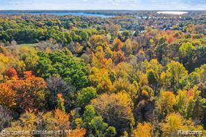 5920 Greer RD, West Bloomfield Charter Township, MI 48324