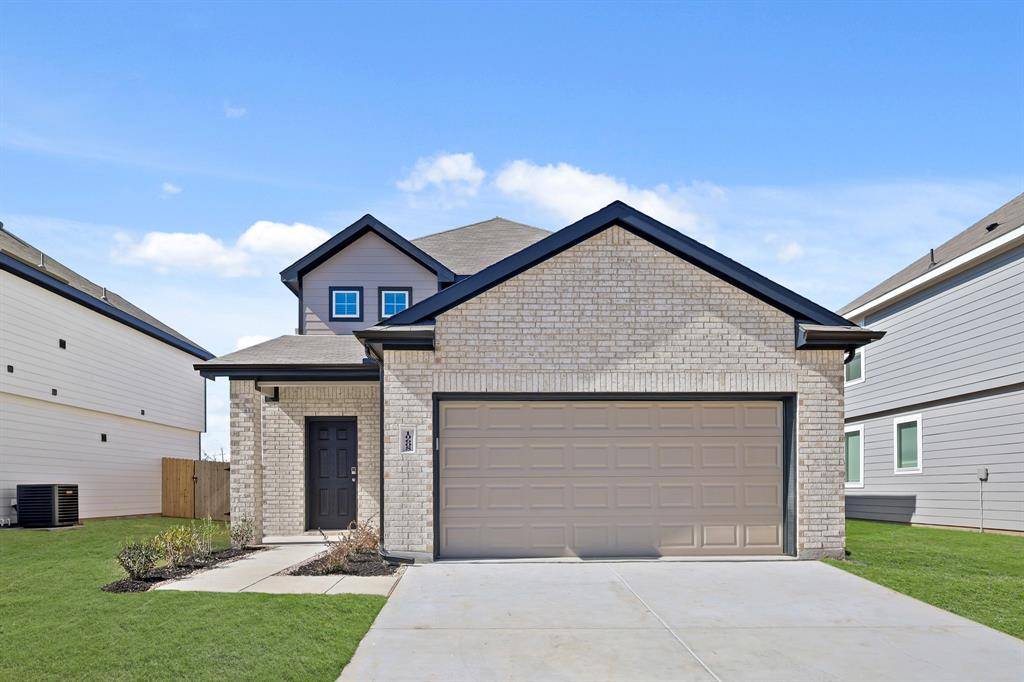 10608 Brocket Lane, Fort Worth, TX 76036