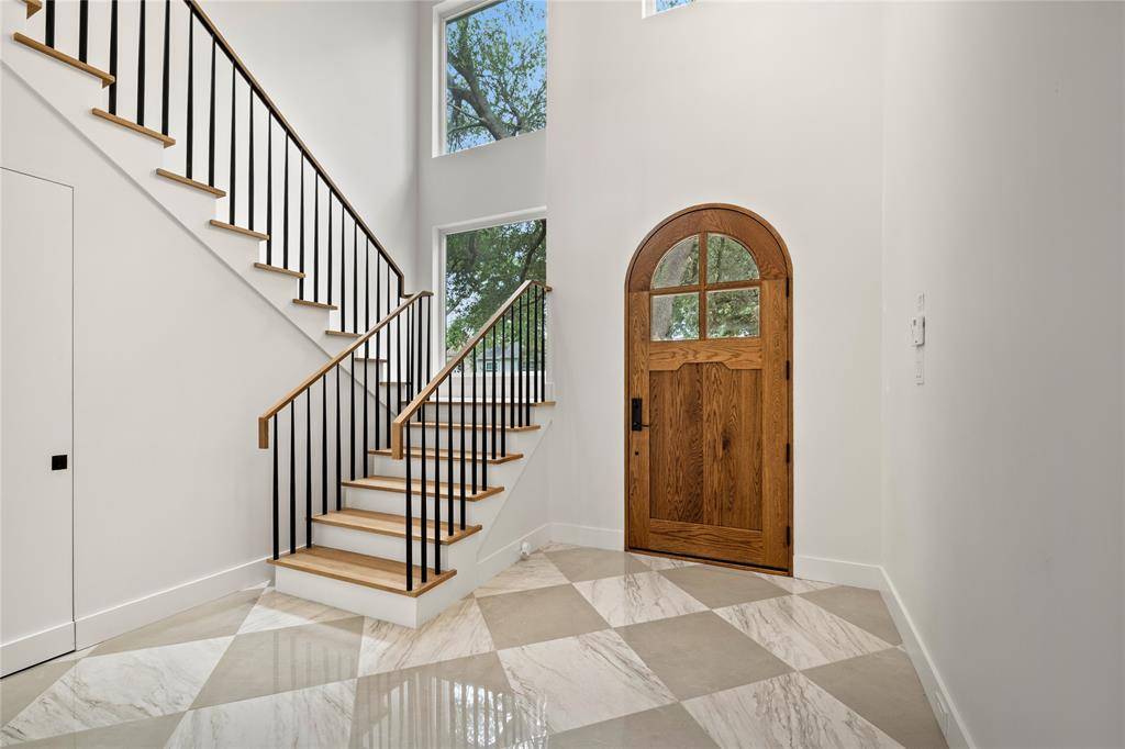 8730 Rexford Drive, Dallas, TX 75209