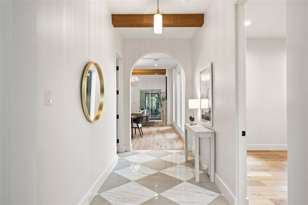 8730 Rexford Drive, Dallas, TX 75209