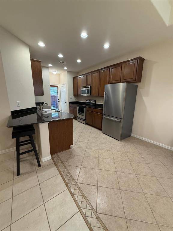 6406 Shakespeare Place, Dallas, TX 75252