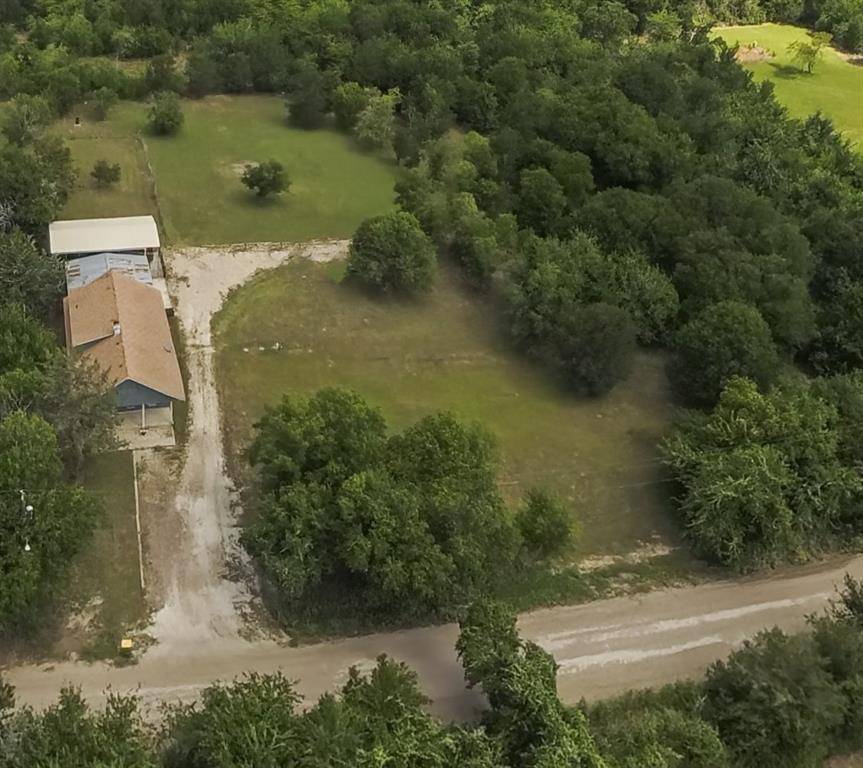 1302 New Hope Road, Hubbard, TX 76648