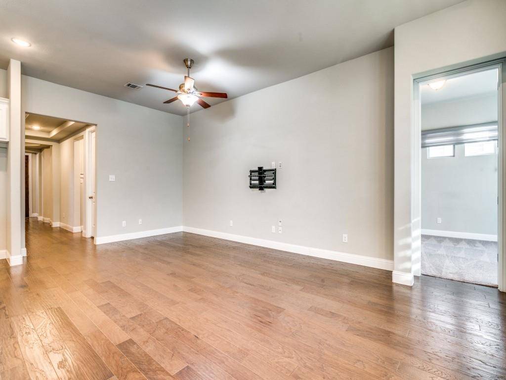 2156 Bailey Street, Carrollton, TX 75010