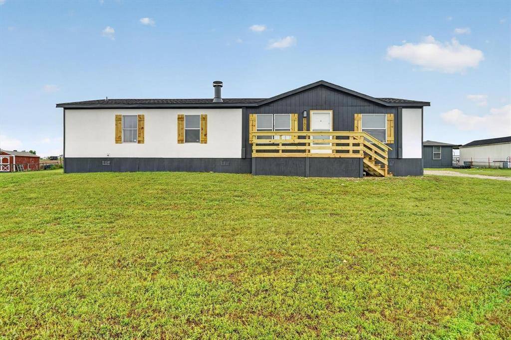 5803 Kentucky Street, Joshua, TX 76058