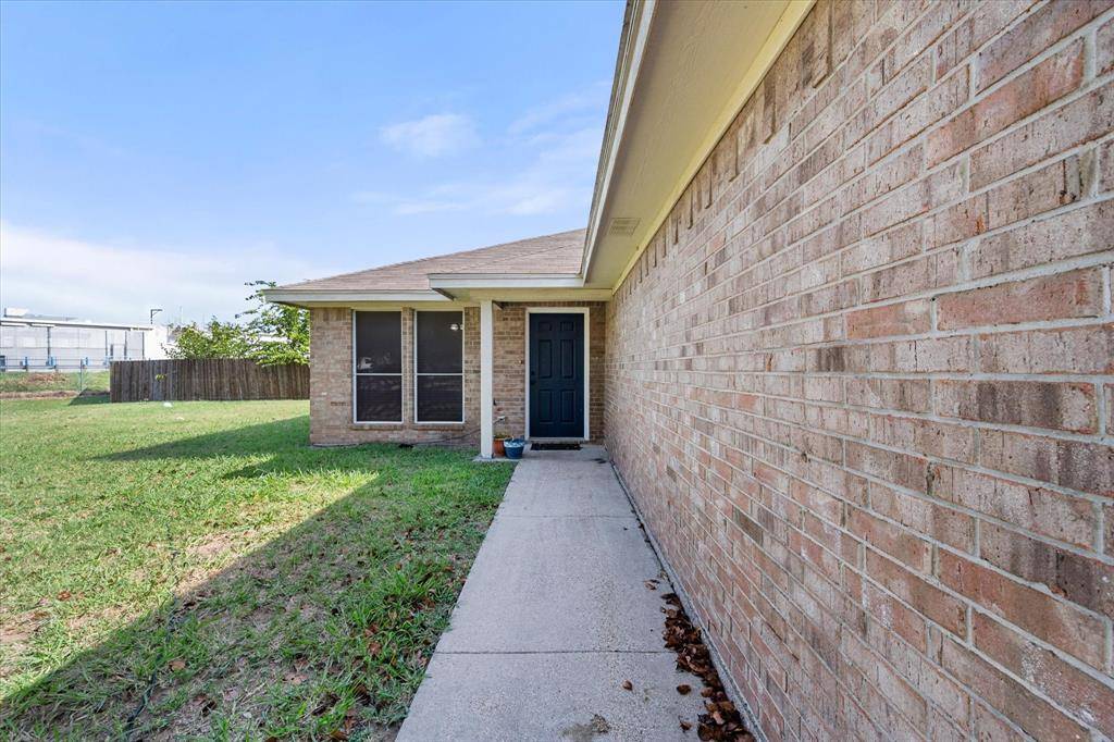 301 Schumacher Drive #303, Burleson, TX 76028