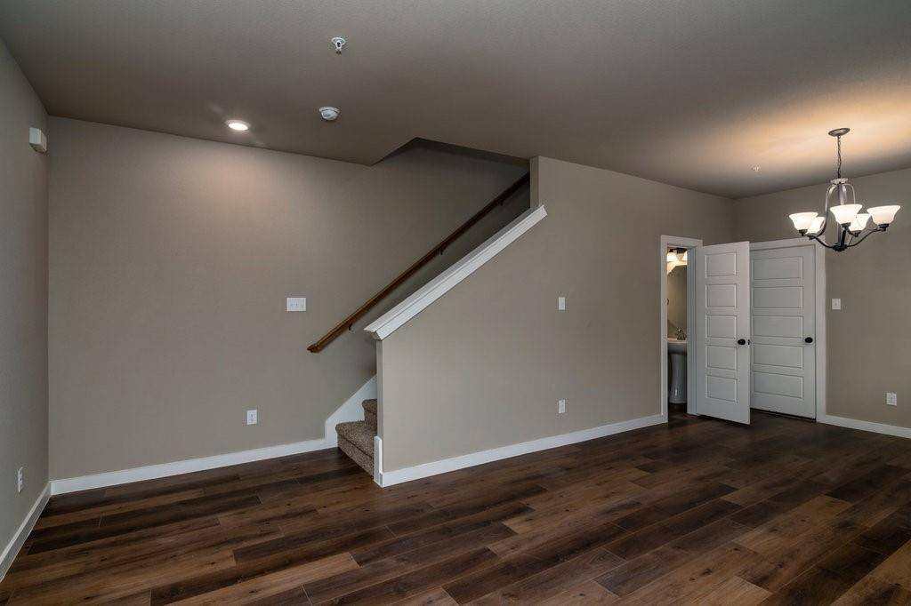 635 Wheatfield Drive, Venus, TX 76084