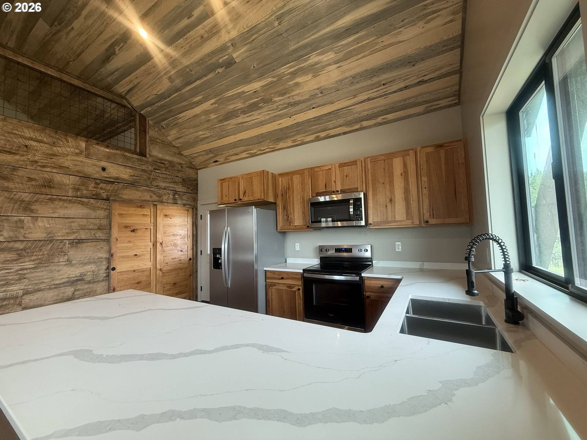 140 SE BUNCHGRASS RD, John Day, OR 97845