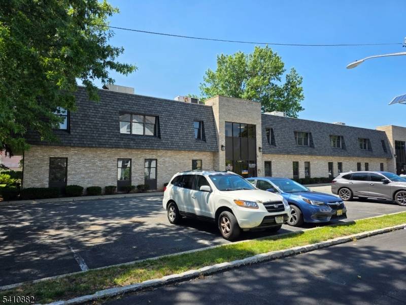 329 Belleville Ave, Bloomfield Twp., NJ 07003