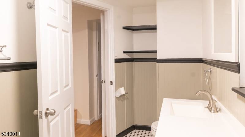 333 Forrest St, Jersey City, NJ 07304