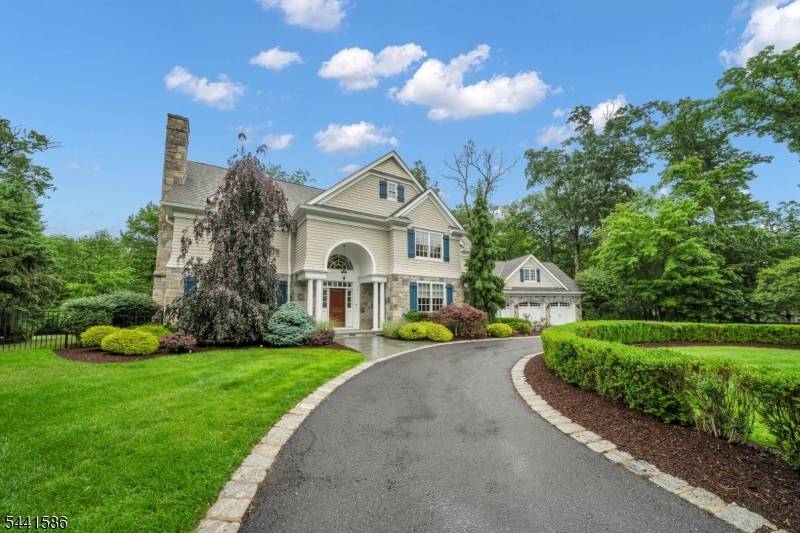 222 Deepbrook Rd, Wyckoff Twp., NJ 07481