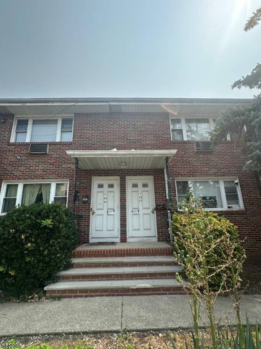 128 Highland Ave, Clifton City, NJ 07011