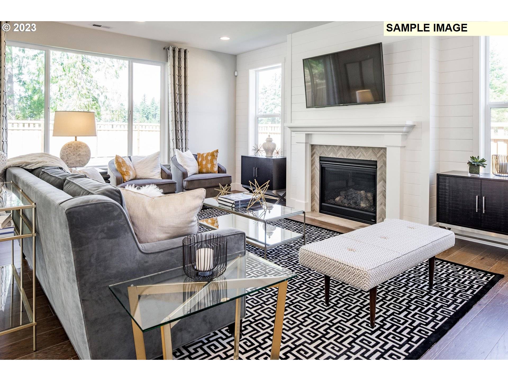 351 W MAPLE ST, Washougal, WA 98671