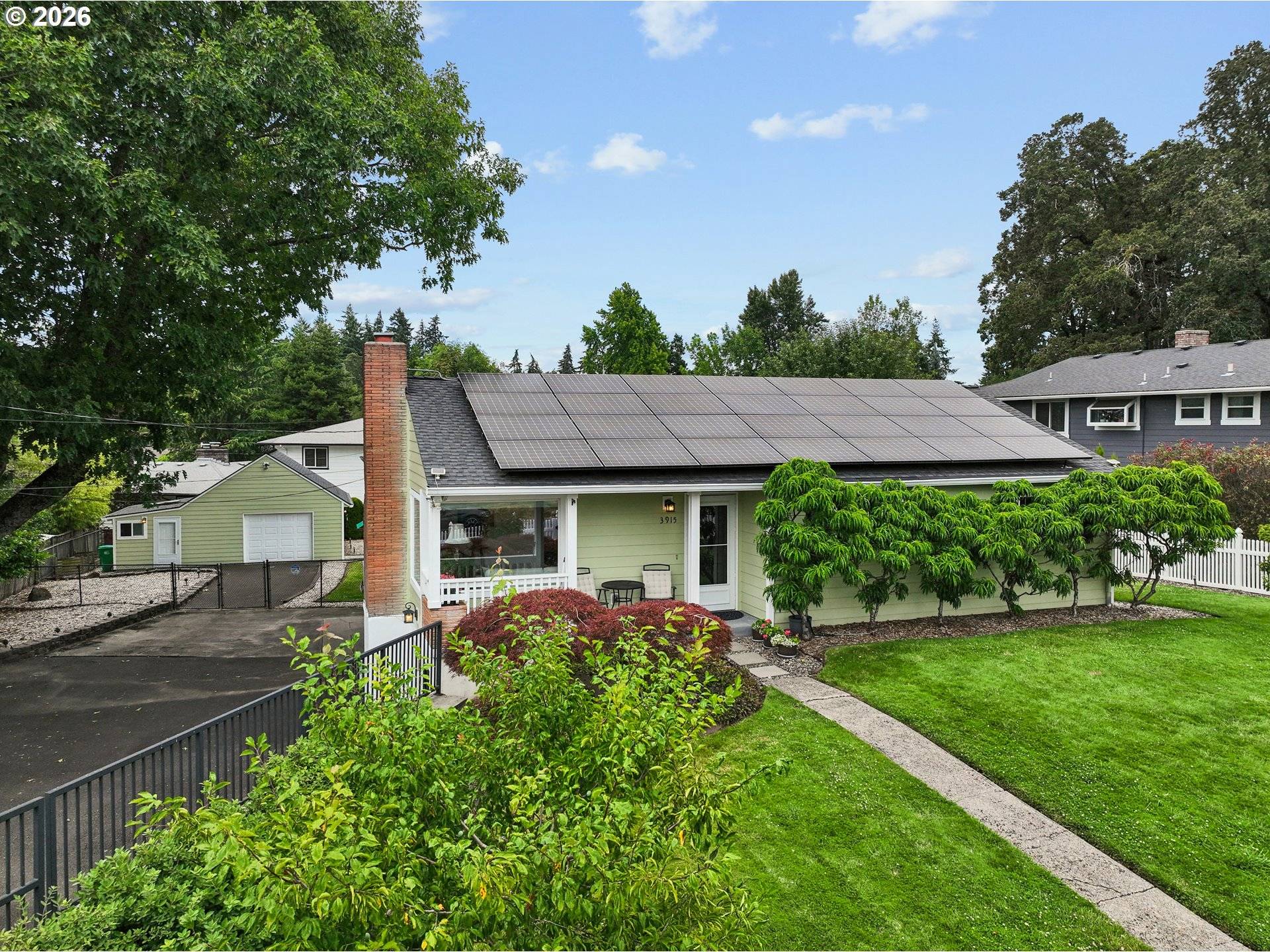 3915 SE RISLEY AVE, Milwaukie, OR 97267