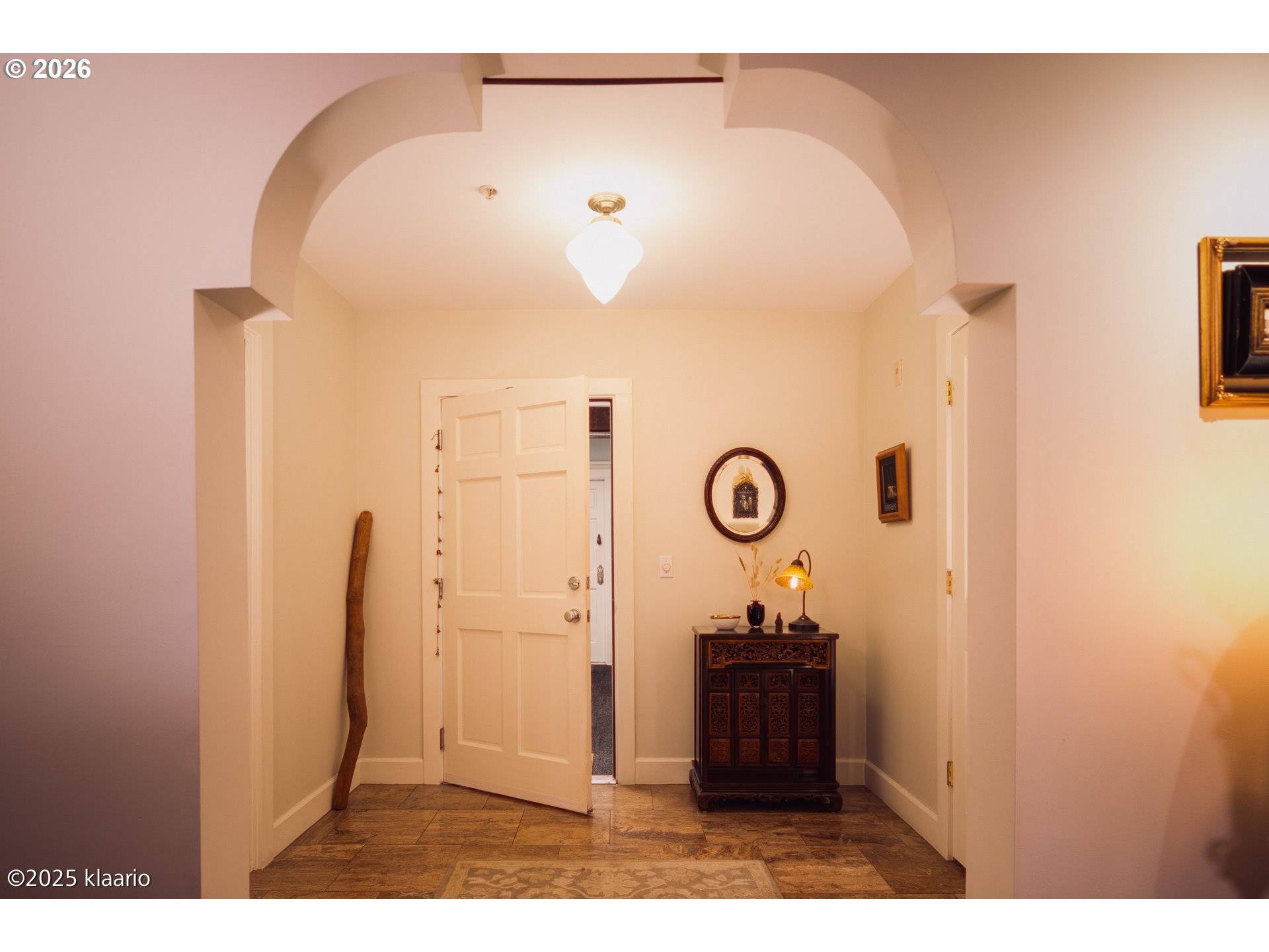 133 NW 18th AVE #1, Portland, OR 97209