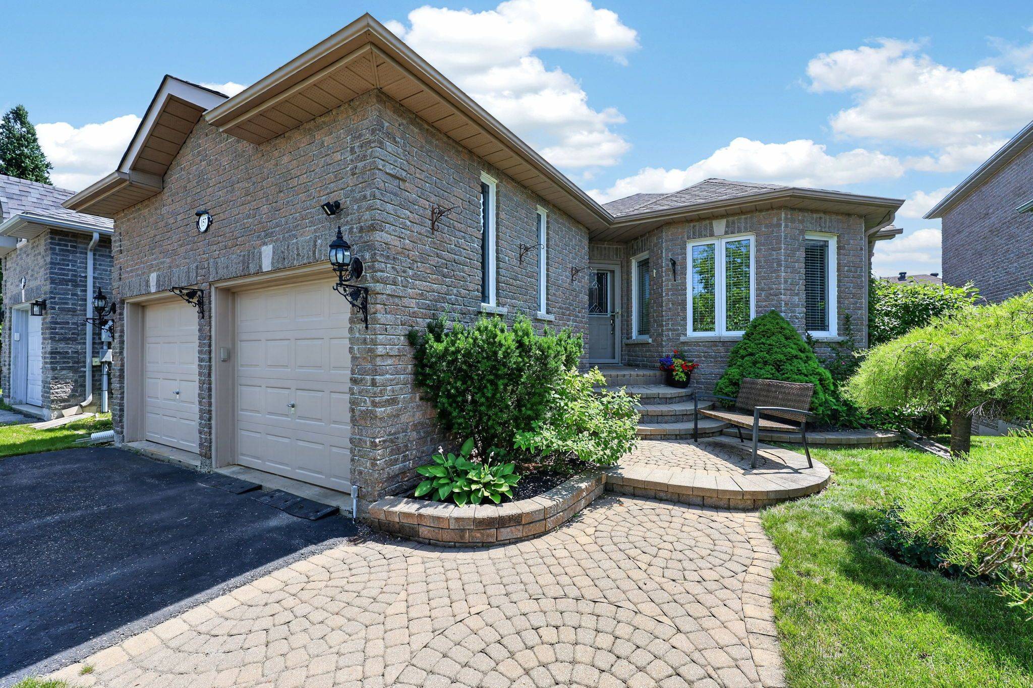 157 Birkhall PL, Barrie, ON L4N 0K7