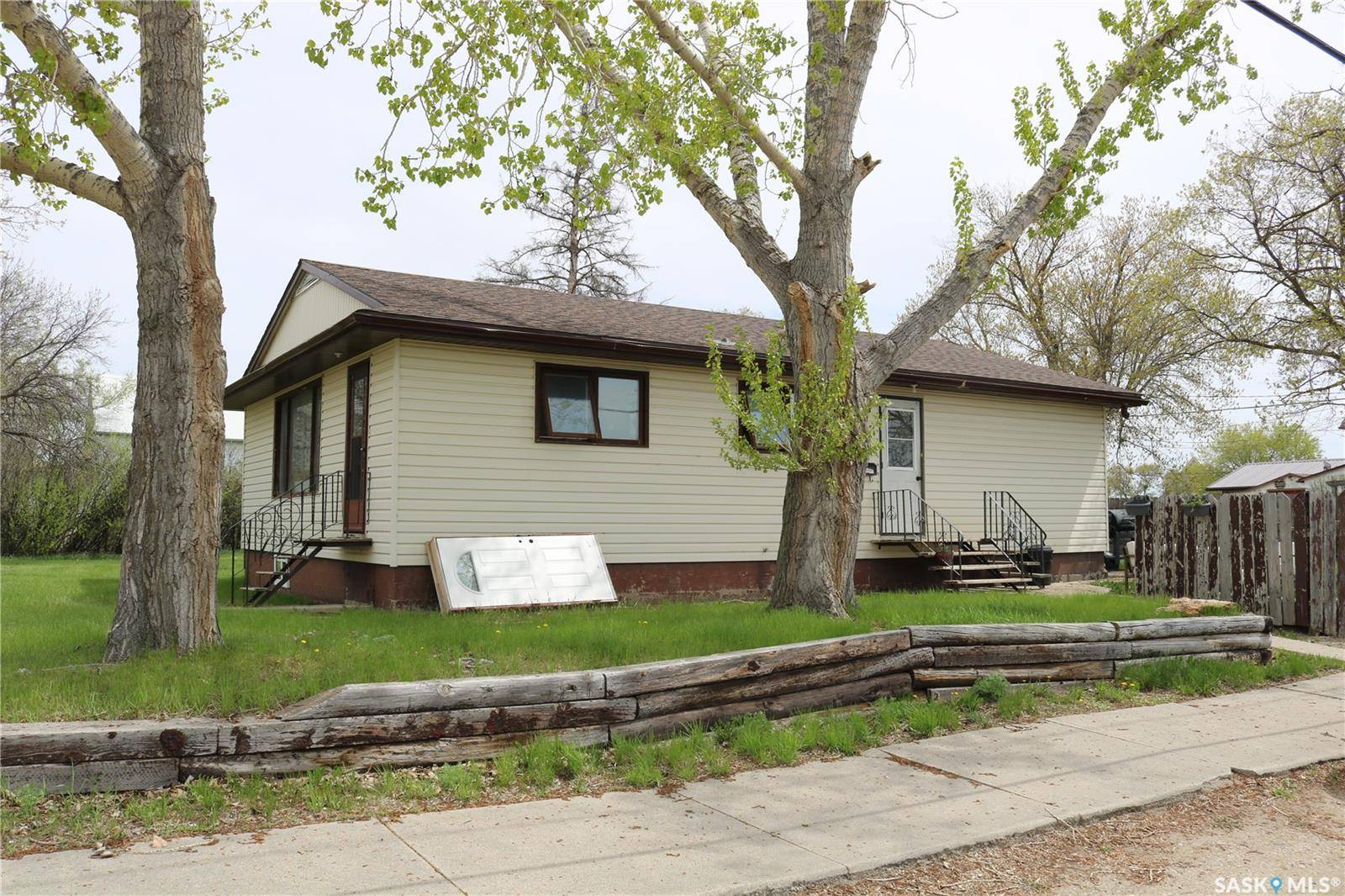 202 Main STREET, Young, SK S0K 4Y0
