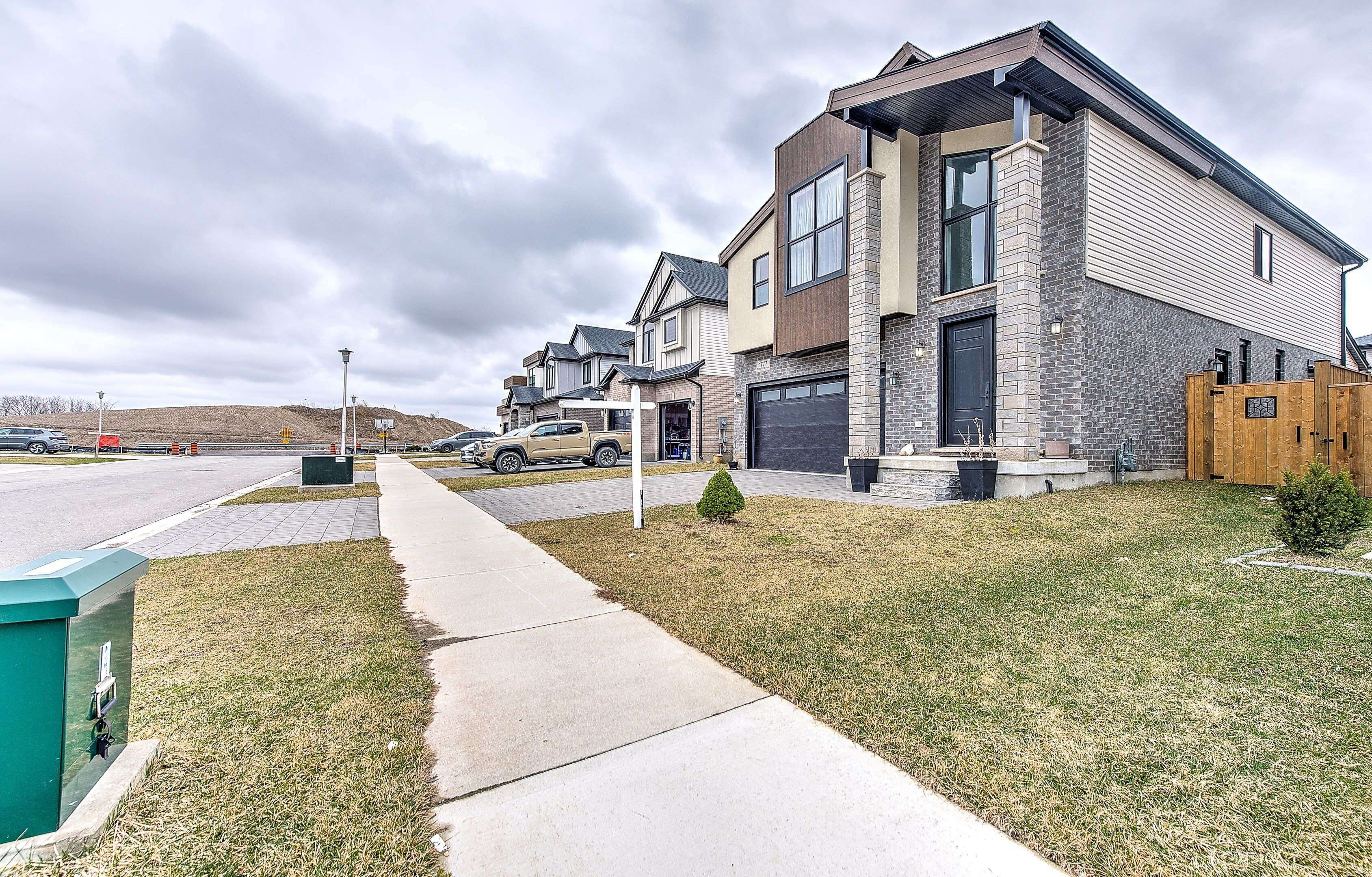 1777 Brayford AVE, London South, ON N6K 0H4