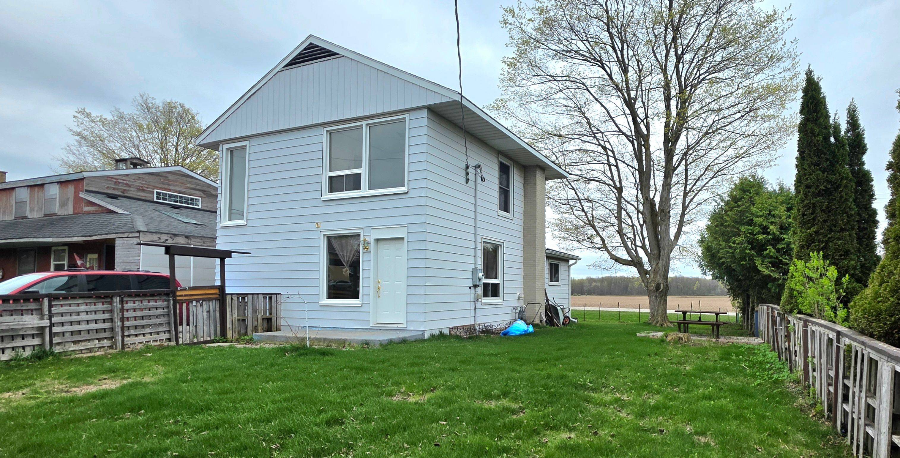 10 Quebec RD, Huron East, ON N0M 1L0