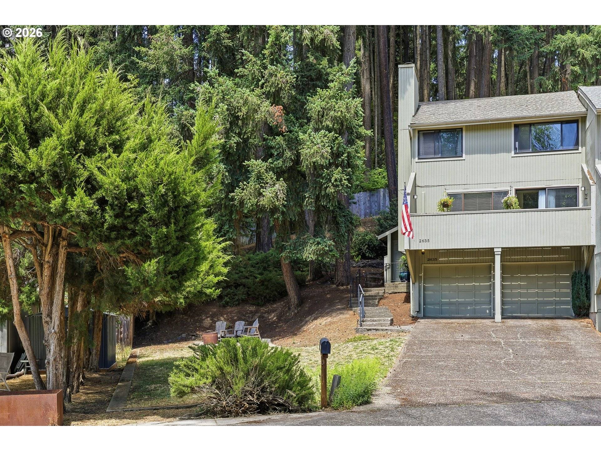 2635 E WILSHIRE DR, Eugene, OR 97405