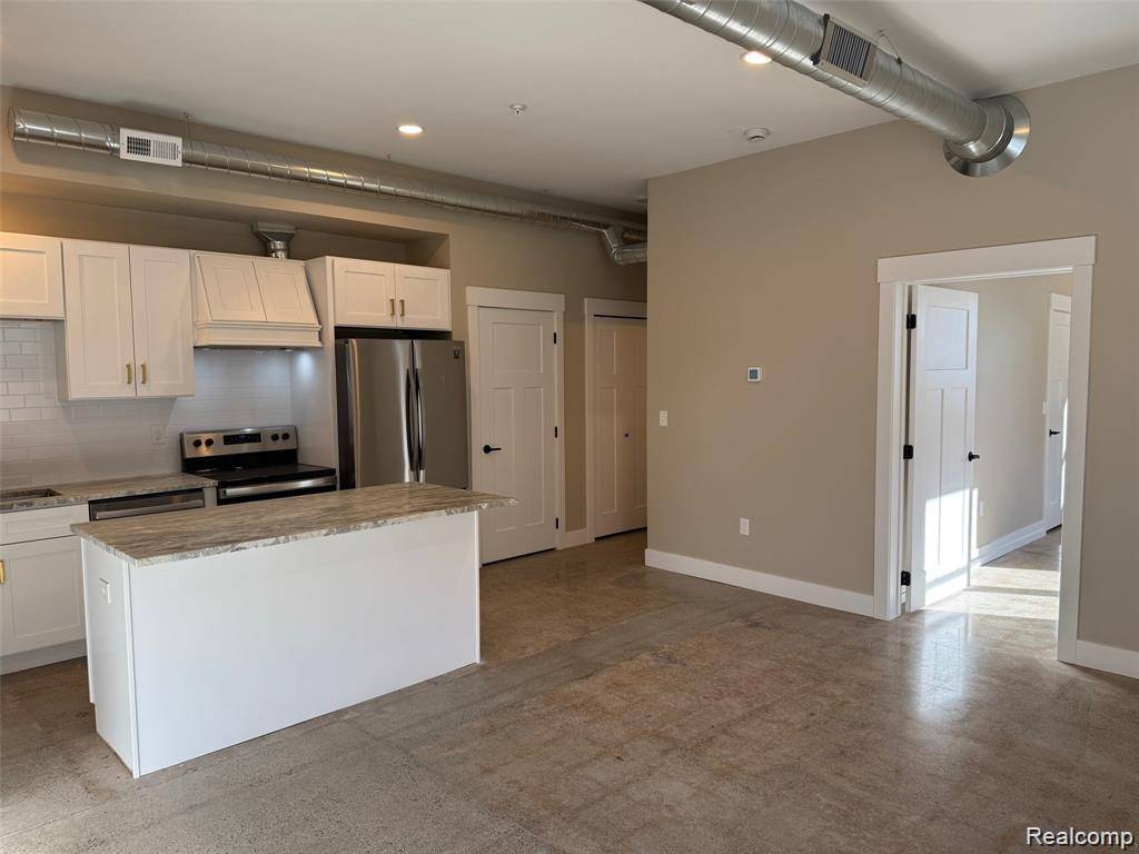 23742 Greater Mack AVE, St. Clair Shores, MI 48080