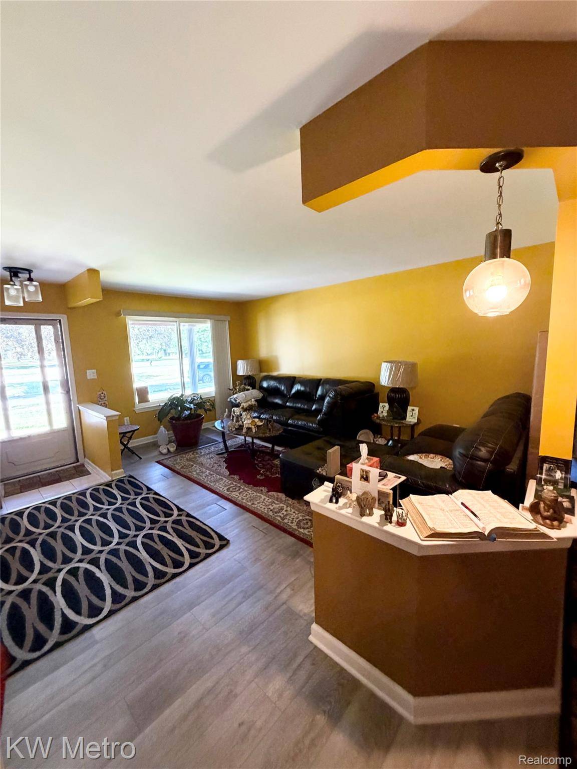 31113 7 Mile RD, Livonia, MI 48152