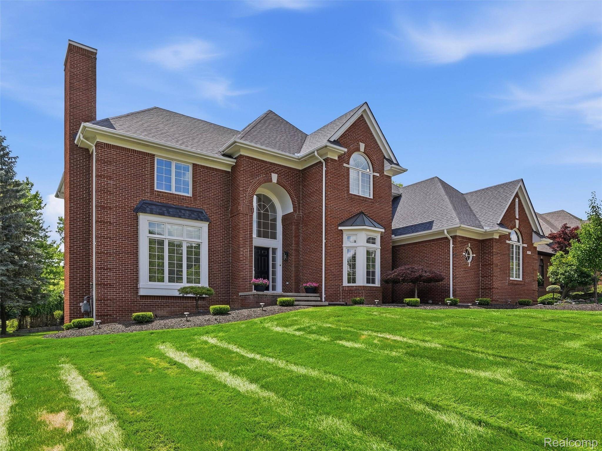 1797 Blue Grass DR, Rochester Hills, MI 48306