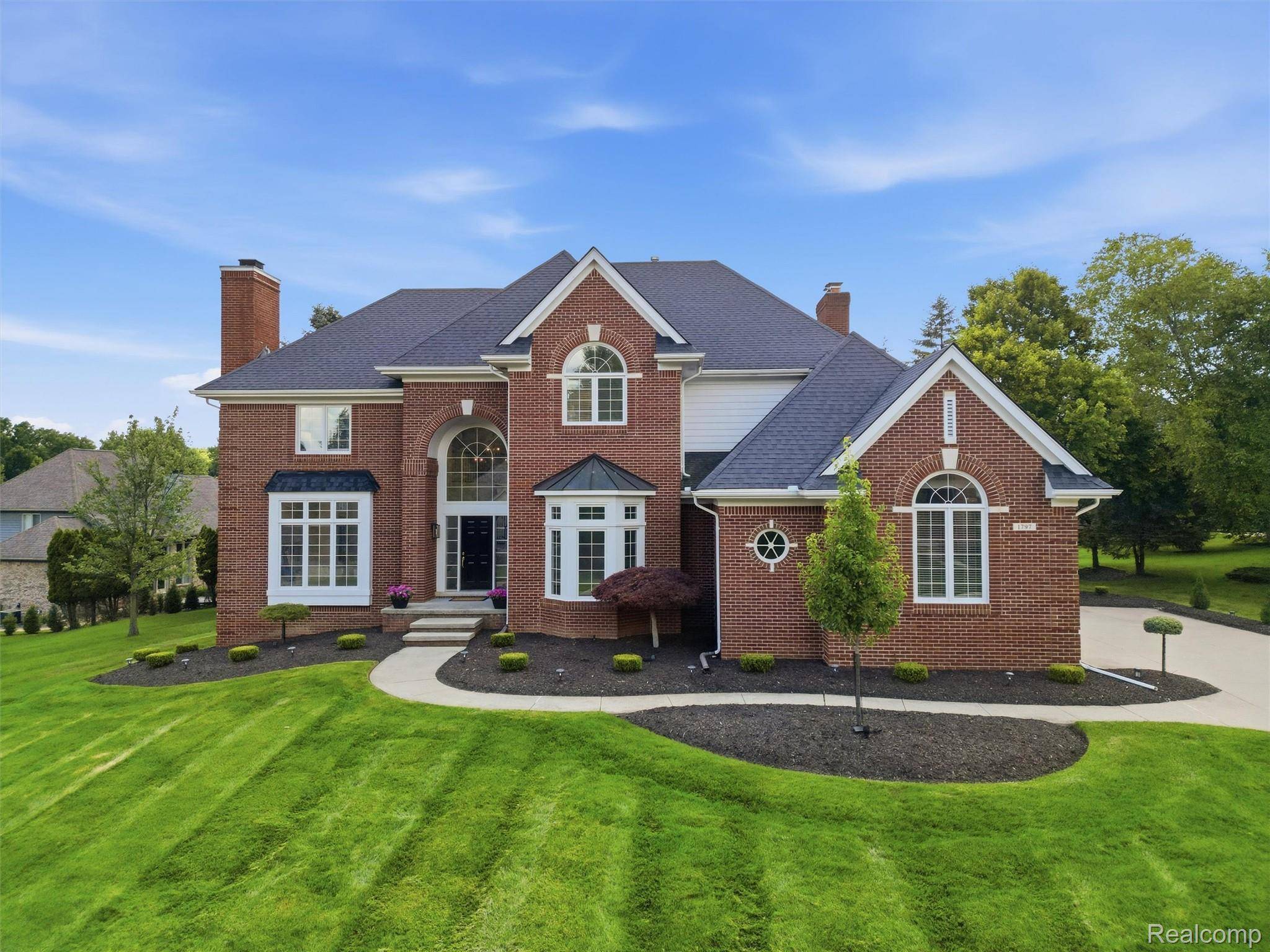 1797 Blue Grass DR, Rochester Hills, MI 48306