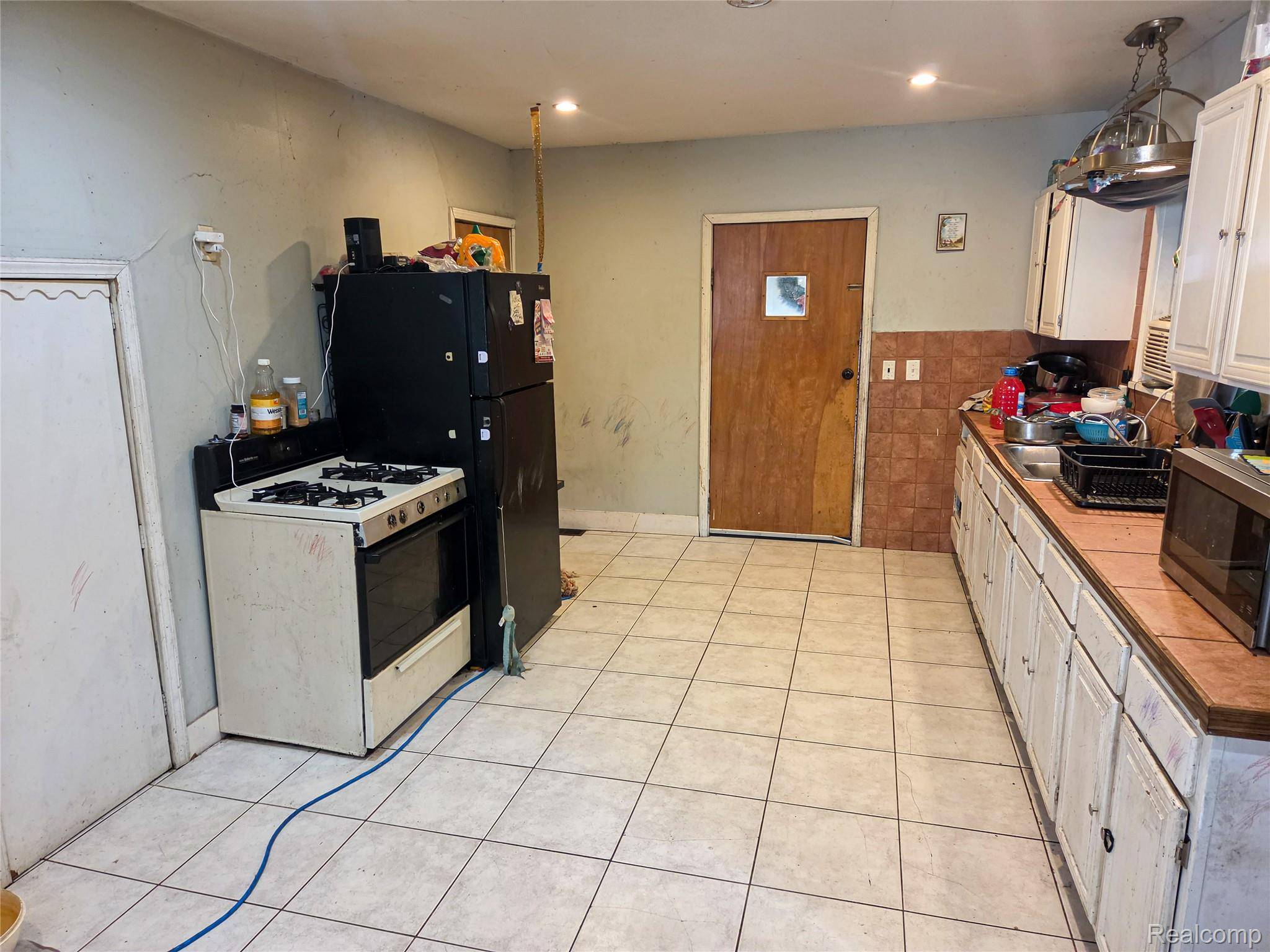 7046 N Dort HWY, Genesee Charter Township, MI 48458