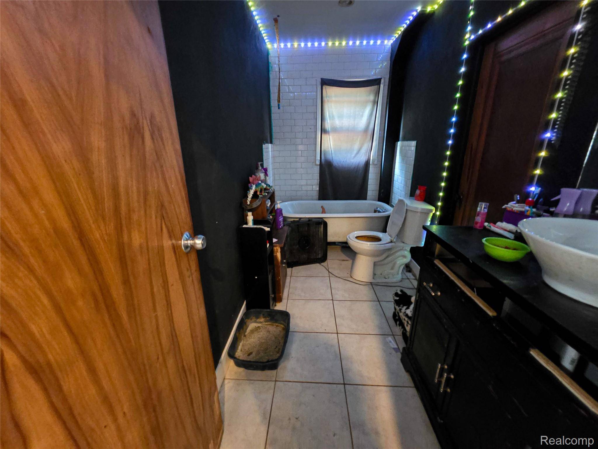 7046 N Dort HWY, Genesee Charter Township, MI 48458