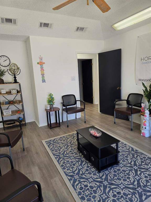 115 E Archer Street, Jacksboro, TX 76458