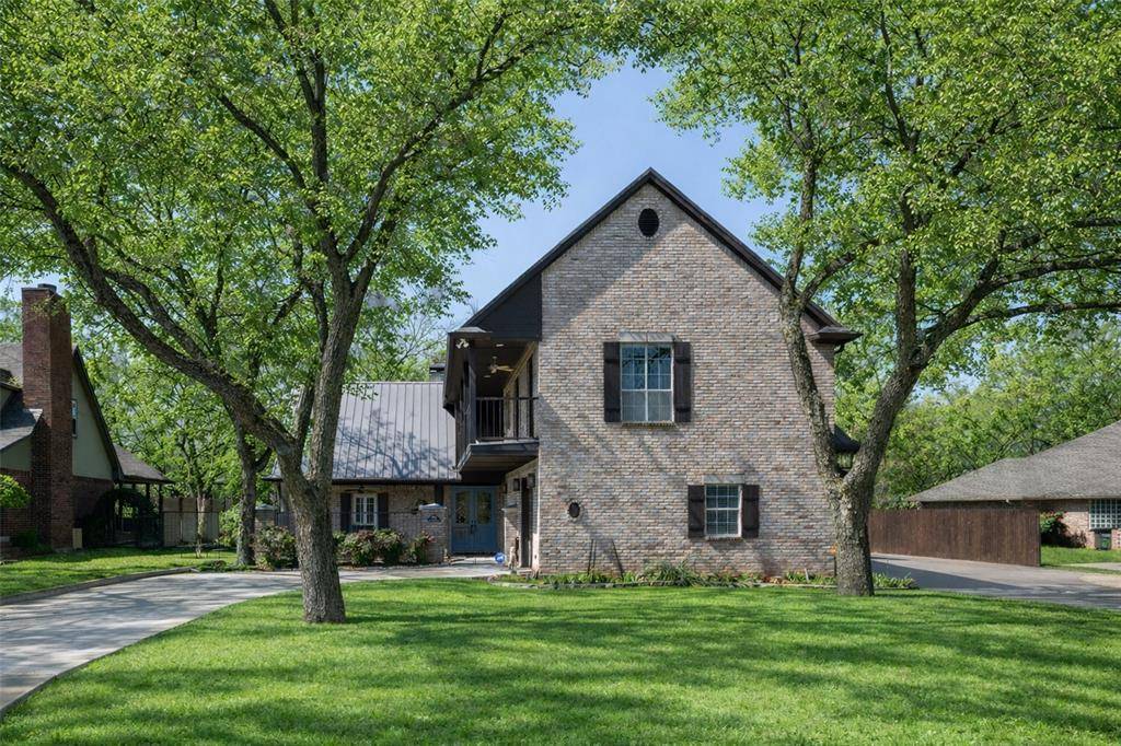 8903 Ravenswood Road, Granbury, TX 76049