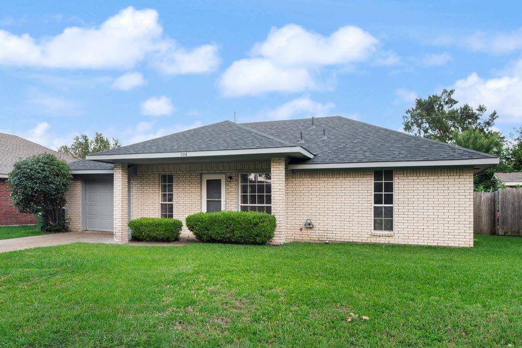 506 Thomas Trail, Seagoville, TX 75159
