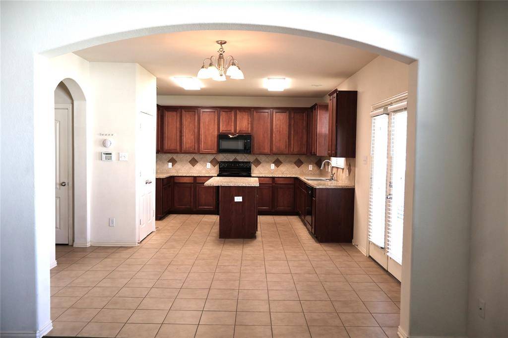 1713 Liberty Drive, Providence Village, TX 76227
