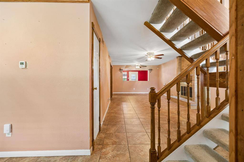 1734 Hartford Drive, Carrollton, TX 75007