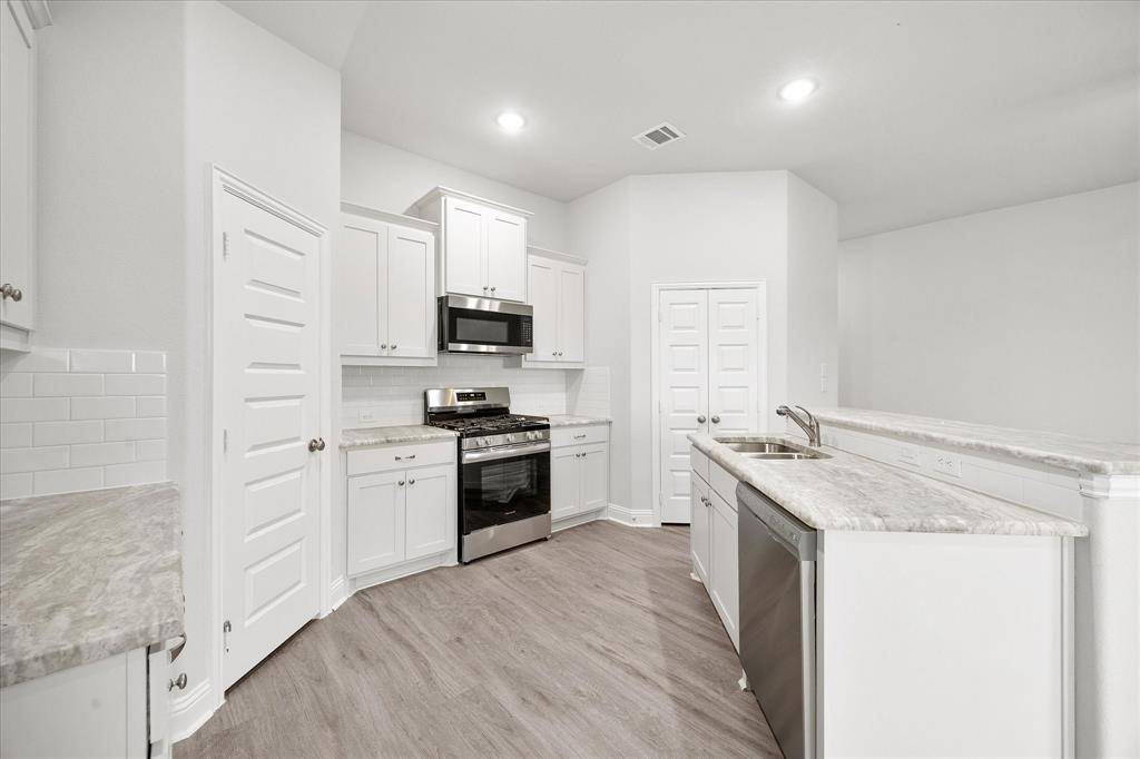3808 Arrowchop Drive, Caddo Mills, TX 75135