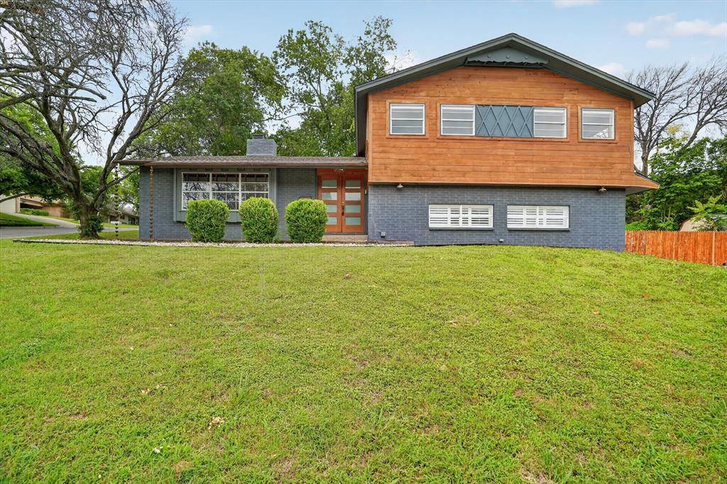 6609 Genoa Road, Fort Worth, TX 76116