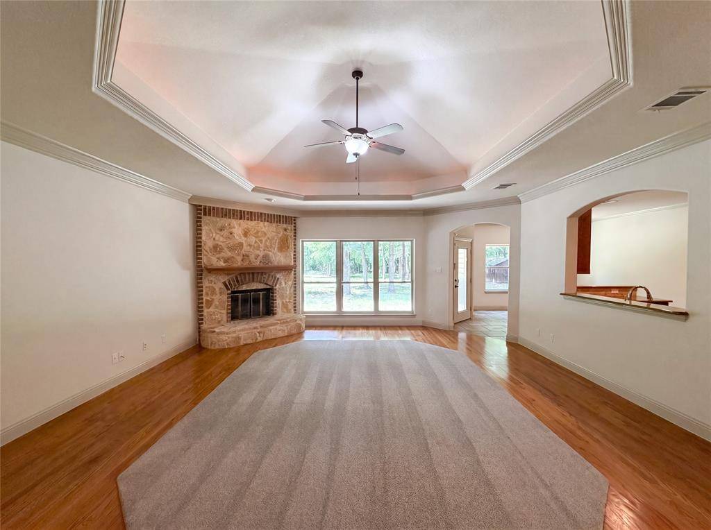 121 Rey Del Mar Circle, Weatherford, TX 76085