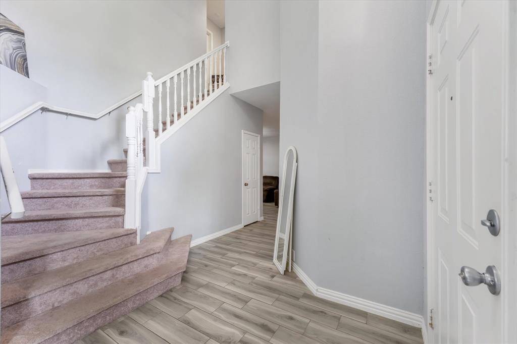 1869 Meyerwood Lane N, Flower Mound, TX 75028