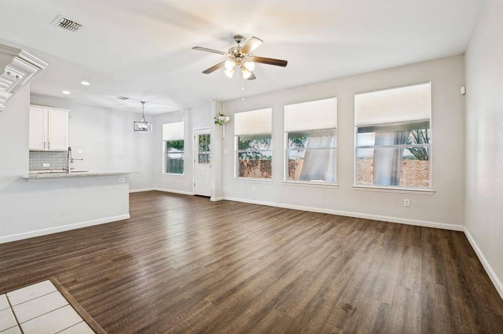5240 Lake Grove Drive, Grand Prairie, TX 75052