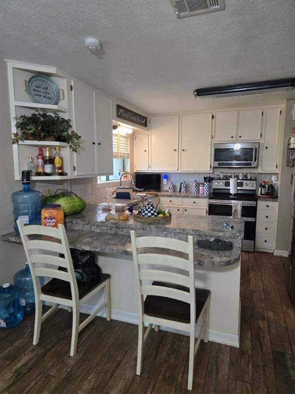 225 Linney Lane, Beeville, TX 78102