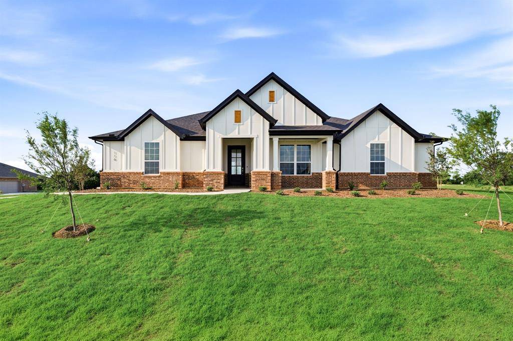 116 Park Hurst Drive, Boyd, TX 76023