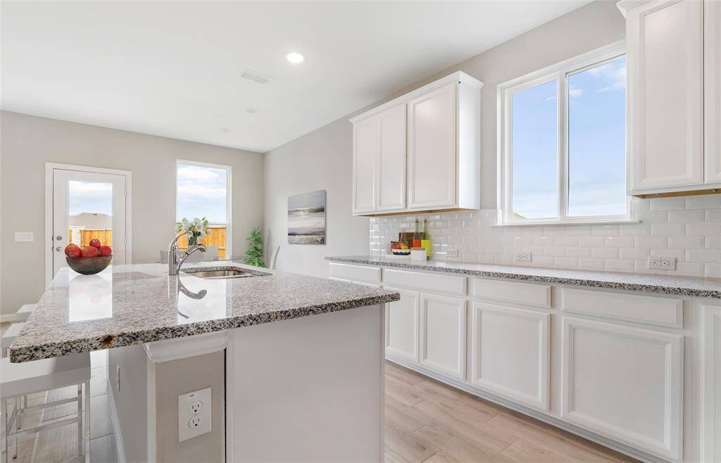 3312 Fortress Way, Denton, TX 76208