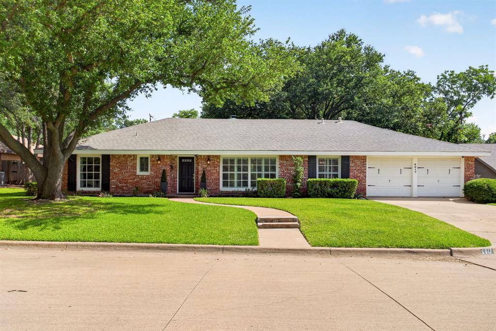 6017 Wonder Drive, Fort Worth, TX 76133