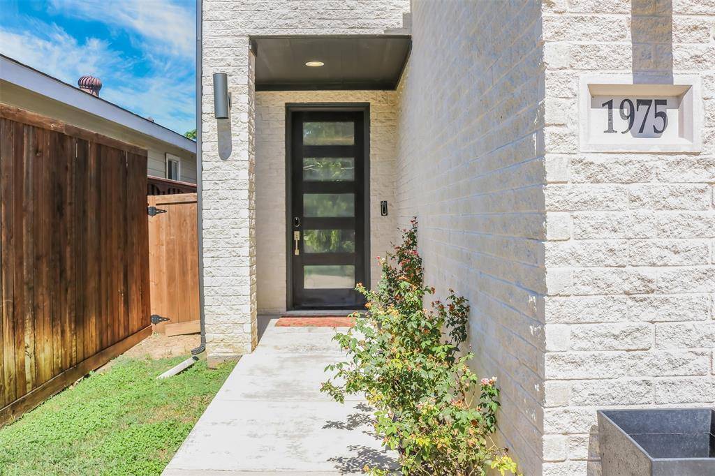 1975 Angelina Drive, Dallas, TX 75212