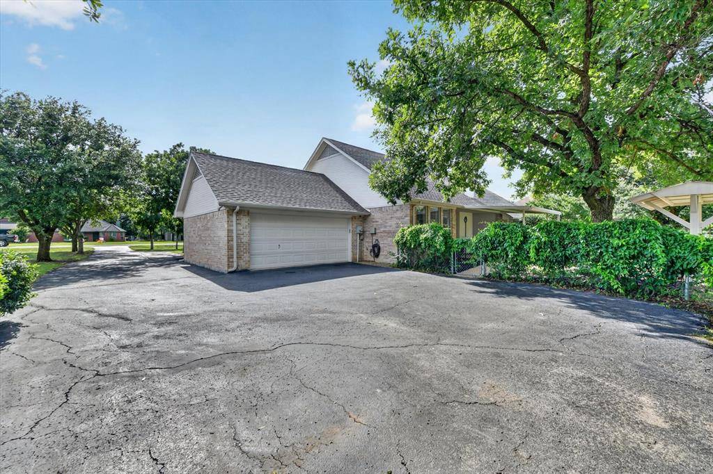 421 Ben Boyd Road, Argyle, TX 76226