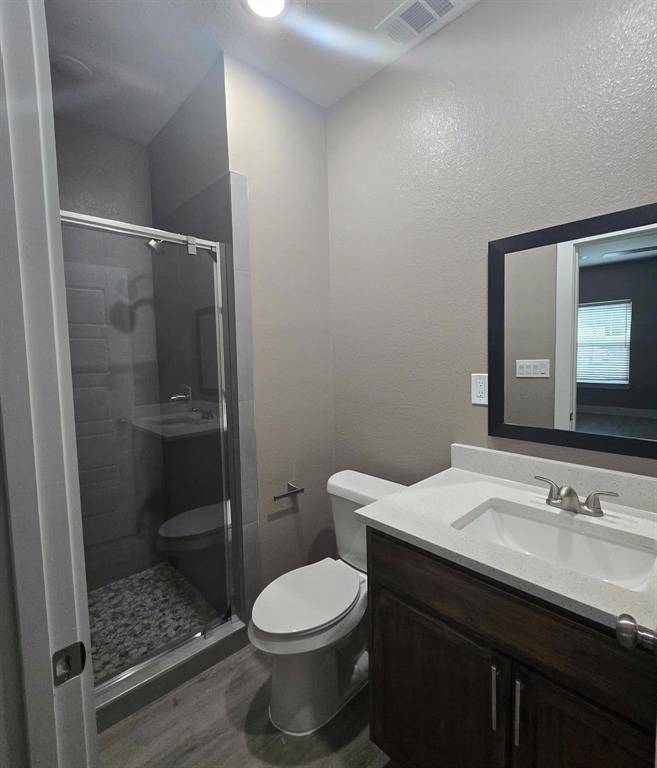 3513 Tomahawk Drive, Granbury, TX 76048