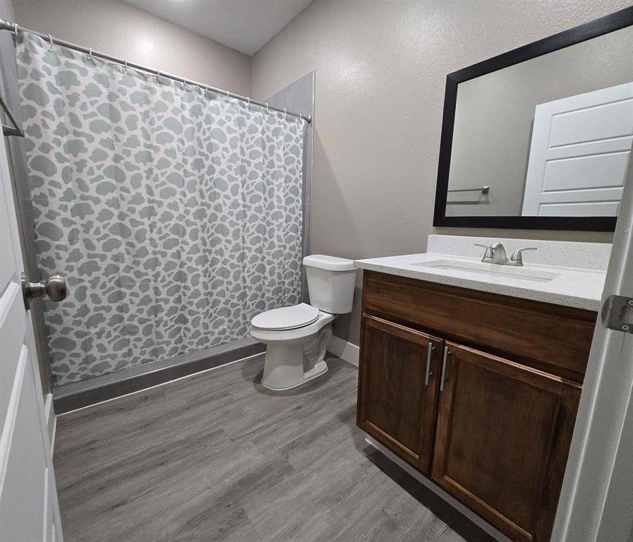 3513 Tomahawk Drive, Granbury, TX 76048