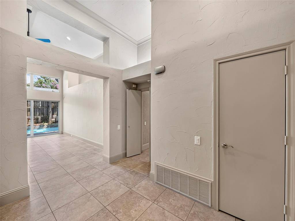 4101 Rush Circle, Addison, TX 75001